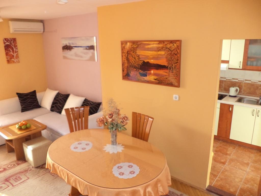 Cool Apartment Split Bagian luar foto
